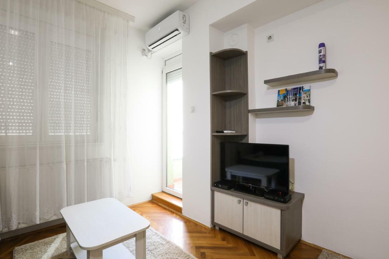 Apartment Promenada 35 Нови-Сад Экстерьер фото